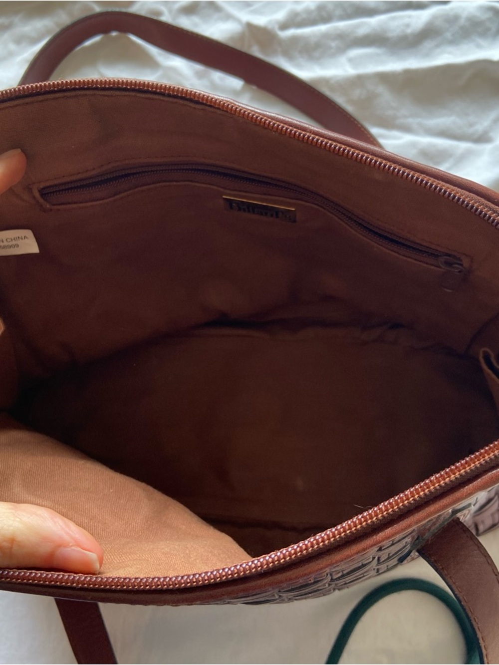 Woven Leather Shoulder Bag in Chestnut Brown - Picture 4 of 5